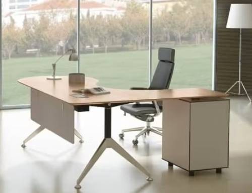 Choosing the Right Office Desks Material: Wood, Metal, Glass, and More